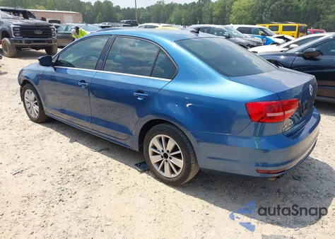 2015 Volkswagen Jetta 1.8T Se z USA, uszkodzony, nr VIN 3VWD07AJ3FM302905